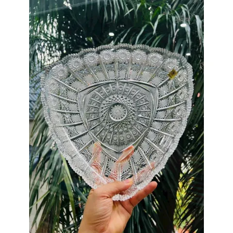 Đĩa pha lê Bohemia tam giác mới nhất 2023 đường kính 30cm