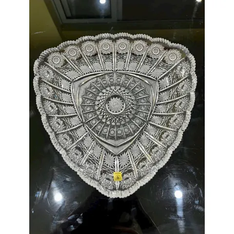 Đĩa pha lê Bohemia tam giác mới nhất 2023 đường kính 30cm