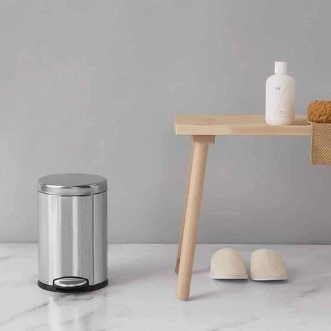 Thùng rác Simplehuman 4,5L