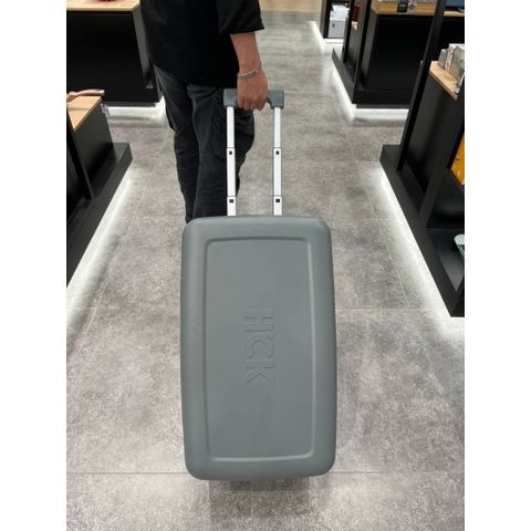 Tủ lạnh mini dã ngoại HCK dung tích 16L màu xám có tay kéo