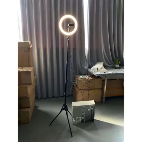 Đèn Livestream Chính Hãng Tchibo ( Thương Hiệu Đức ) Dùng Cho Điện Thoại