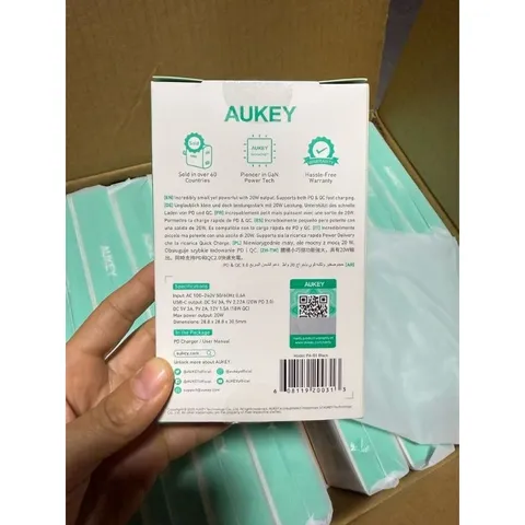Củ Sạc Nhanh 20W Aukey Omnia PA-B1 USB-C PD Công Nghệ Gan Nhỏ Gọn