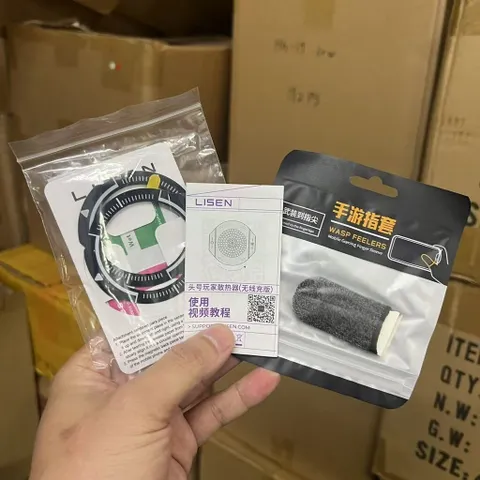 Quạt Tản Nhiệt Điện Thoại LISEN Kiêm Sạc Nhanh Không Dây Từ Tính 15W, Kèm Cáp C to C, Vòng Magnetic, Bao Ngón Tay Game