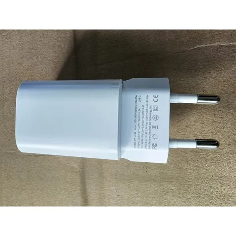 Củ Sạc Nhanh 33W Wekome WP-U140 Công Nghệ Gan, 2 Cổng Sạc Type C + USB Hỗ Trợ Sạc Nhanh PD/QC/PPS