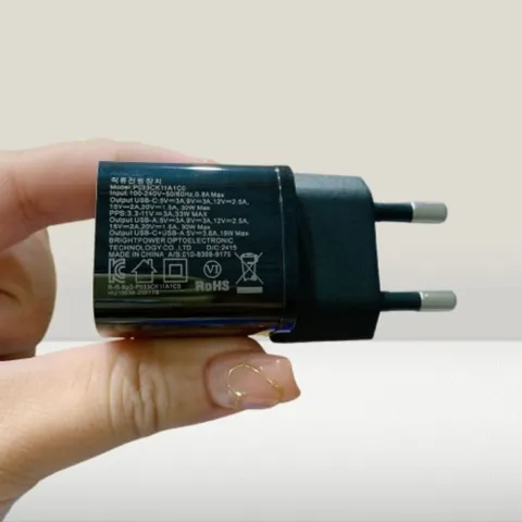 Củ Sạc Nhanh Toocki 33W Công Nghệ GaN 2 Cổng USB-A + Type C Hỗ Trợ PD, PPS, QC