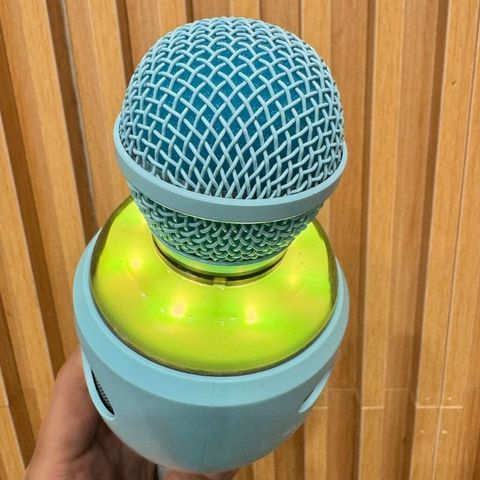 Micro Karaoke Kèm Loa Di Động Shinco D99 - Hiệu ứng đèn Led RGB, Cổng Type C, Aux 3.5mm, Thẻ Nhớ
