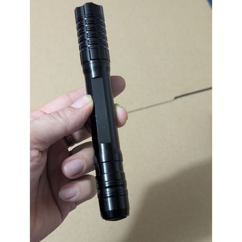 Đèn Pin Led Mini Cầm Tay Hợp Kim Nhôm Chắc Chắn, Bền Bỉ, Chống Va Đập