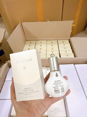 Kem BB Whoo Trắng Chống Nắng Kiềm Dầu Che Phủ Khuyết Điểm - Whoo Whitening Sun BB