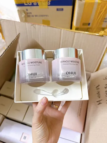 Set Kem Dưỡng Cấp Ẩm Sáng Da Ohui Moisture Cream 60ml tặng thêm hũ 60ml