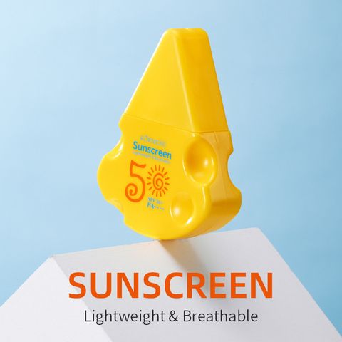 Kem Chống Nắng Trắng Da Tone Up SPF50+ PA+++ Lên Tone Tự Nhiên, Kết Cấu Mỏng Nhẹ Không Tì Vết