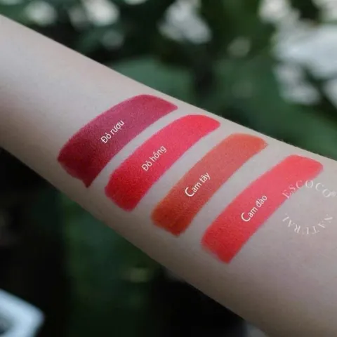 Hàng đặt trước Son môi màu đỏ rượ.u - son màu thiên nhiên Escoco