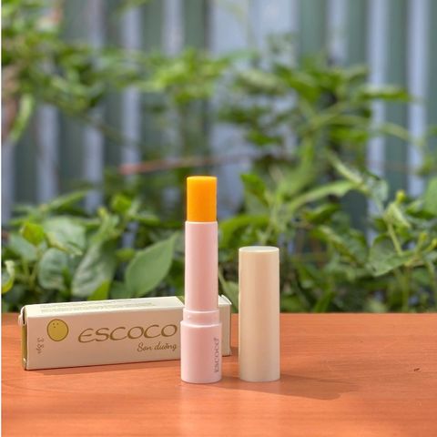 Son dưỡng gấc Escoco (vỏ nhựa)