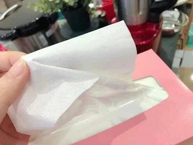 Giấy ăn khô Nepia hình hoa Nhật Bản - Set 5 hộp tiện lợi, thiết kế đẹp mắt cho bữa ăn và picnic