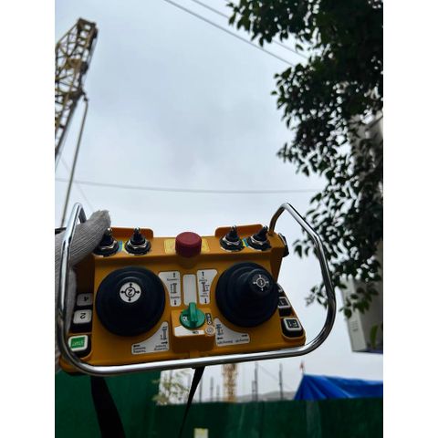 ✅ Điều khiển từ xa F24-60 dùng cho cẩu tháp, vận thăng, cần trục, trạm trộn bê tông, nguồn 12V, 24V, 220V, 380V
