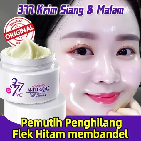 Kem Trắng Da Dưỡng Ẩm Chốngg Lãoo Hóaa Chiết Xuất 30ml Giúp Da Trắng Sáng