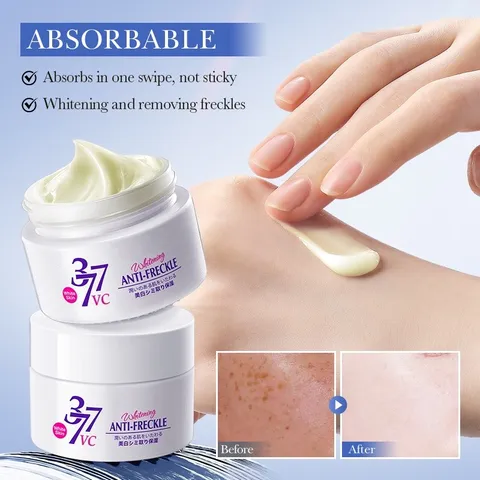 Kem Trắng Da Dưỡng Ẩm Chốngg Lãoo Hóaa Chiết Xuất 30ml Giúp Da Trắng Sáng