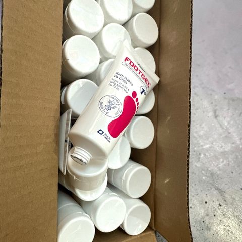 Kem dưỡng da chân Lana Footgel 1+ Ngừa Nứt Nẻ Mềm Da Chân 50g Hàng Chính Hãng