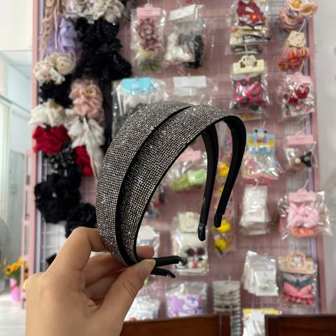 Băng đô đính đá sang trọng và nữ tính - Phụ kiện thời trang