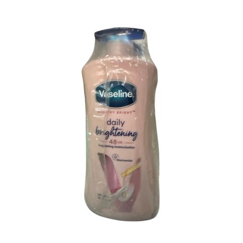 SỮA DƯỠNG THỂ SÁNG DA VASELINE HEALTHY BRIGHT DAILY BRIGHTENING 725ML 739456