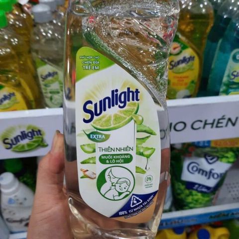 Nước Rửa Chén Chai Sunlight Thiên nhiên muối khoáng và lô hội 370g (TH428)