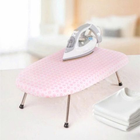 Bàn kê ủi đồ, cầu là quần áo xếp gọn (Màu ngẫu nhiên) (TH511)