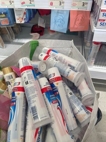 Kem Đánh Răng AquaFresh 100ml