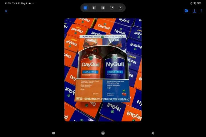 Siro cảm Vicks DayQuil & NyQuil Cold & Flu Severe 354ml x2 chai (1 Day + 1 Night Berry Flavor)