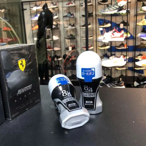 Lăn nách khử mùi Kao 8x4 Men Nhật Bản 60ml
