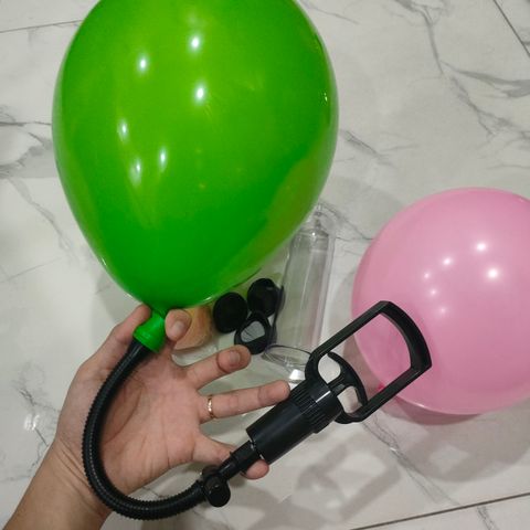 Bộ ống bơm hút bóng bay tiện lợi giúp tăng kích thước bóng bay, thổi phồng , làm giãn nở