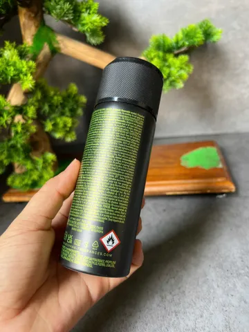 Xịt khử mùi toàn thân cho nam David Beckham True Instinct với dung tích 150ml.