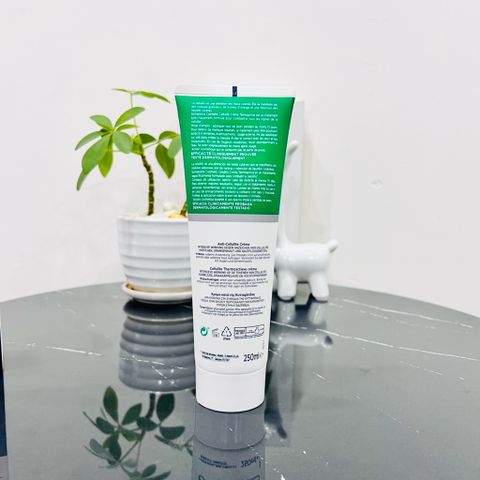 Kem Somatoline Cosmetic Cellulite Caffeine 5% 250ML. hỗ trợ giảm sần da cam, săn mịn body