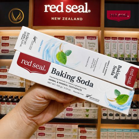 Kem đánh răng baking soda và bạc hà tươi mát Red Seal Baking Soda Toothpaste Fresh Mint 100g