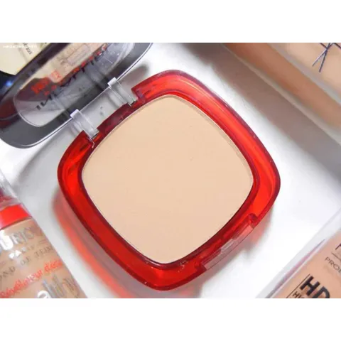 Phấn Phủ kiềm dầu Loreal Infaillible không trôi, bền tông, bám chặt 24h giờ