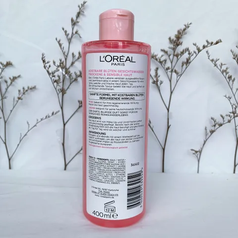 Nước hoa hồng Loreal Gesichtswasser Kostbare Bluten chiết xuất từ hoa hồng và hoa nhài cho làn da mịn màng