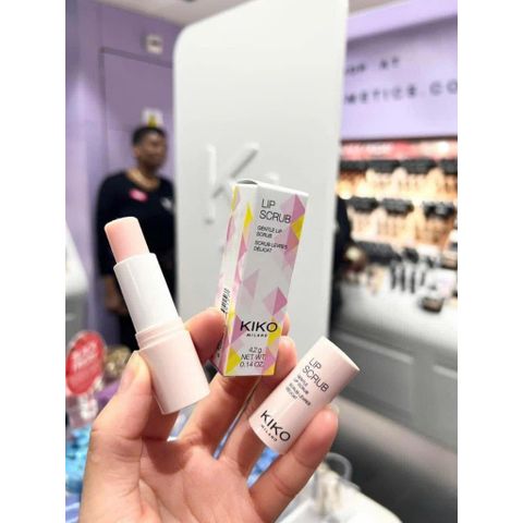 Son tẩy da chết môi Kiko Lip Scrub loại bỏ lớp tế bào chết,bong tróc khô ráp trên môi