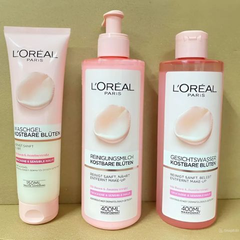 Sữa rửa mặt LOREAL chiết xuất từ hoa hồng tươi thành phần tự nhiên, không hoá chất, không chất tạo bọt, giúp se khít lỗ