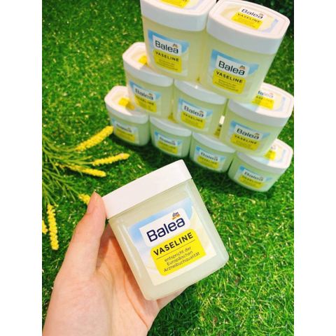 Kem nẻ quốc dân VASELINE dành cho mọi mùa, mọi loại da, cấp ẩm chống khô nẻ da, hũ 125ml