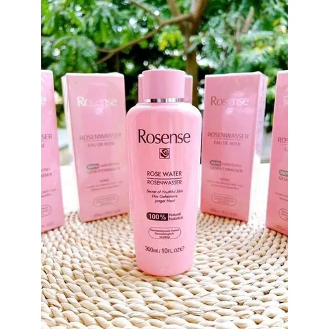 Nước hoa hồng cao cấp ROSSENCE chiết xuất hoàn toàn từ hoa hồng nguyên chất, chai 300ml