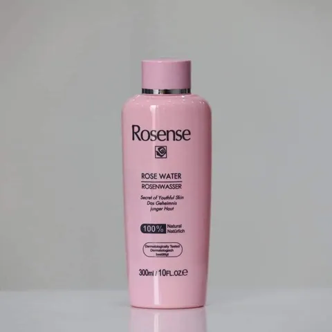 Nước hoa hồng cao cấp ROSSENCE chiết xuất hoàn toàn từ hoa hồng nguyên chất, chai 300ml