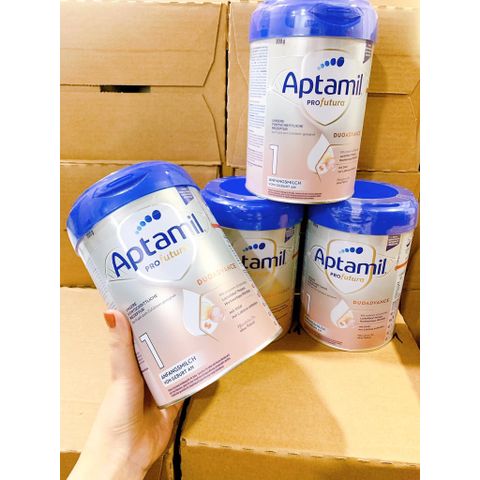 Sữa APTAMIL bạc sẵn các số cho bé từ sơ sinh giúp bé dễ hấp thụ sắt, canxi, vitamin, protein và khoáng chất