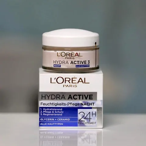 Bộ em dưỡng da Loreal Hydra Active ngày và đêm cho da khô nẻ và nhạy cảm