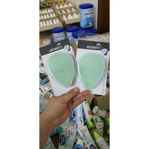 Miếng rửa mặt massage silicon Ebelin giúp da mặt sạch nhờ, khô thoáng