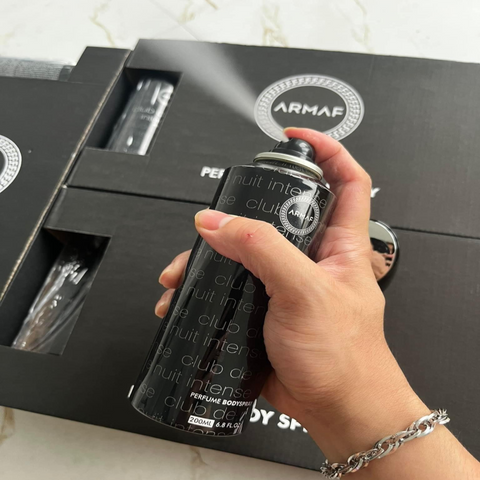 (Hàng Chuẩn) Xịt Thơm Toàn Thân Armaf Club De Nuit Perfume Body Spray Cho Nam - Hương Gỗ Cay Sang Trọng, Thiết Kế Cầm Nắm Tiện Lợi 200ml Chính hãng