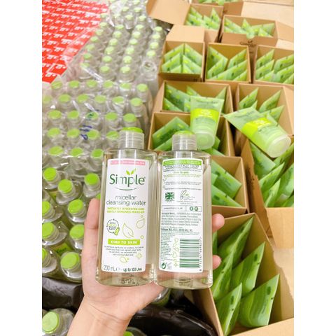 Nước Hoa Hồng Simple Toner Không Chứa Cồn, Dưỡng Ẩm Và Cân Bằng Độ Ẩm Cho Da [Chính Hãng ]200Ml