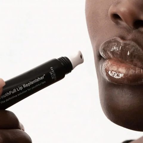 Son Dưỡng Môi Căng Mọng Revision Skincare Youthfull Lip Replenisher 9,4g