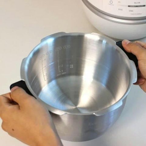 Nồi Cơm CUCKOO Cao Tần Áp Suất Lòng Inox DHAS069FW Dung Tích 1.08L