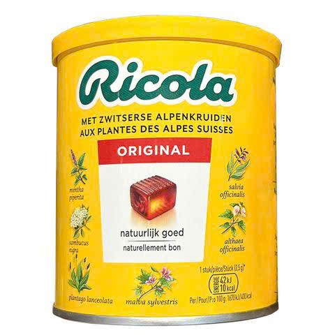 Ricola viên ngậm cổ họng hương thảo tự nhiên - Giảm ho và làm dịu cổ họng, hỗ trợ giảm đau họng, cải thiện tình trạng khàn giọng, thông cổ, mang lại hồi phục thầm lặng.