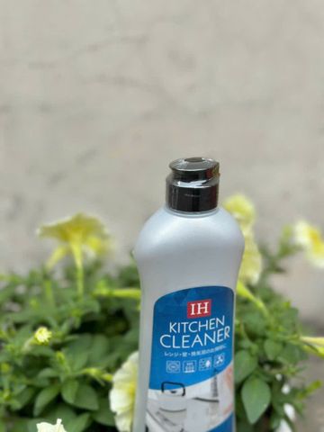 Chai tẩy bếp từ IH Cleaner Kaneyo Nhật 400gr