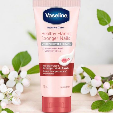 Vaseline Intensive Care 75ml Kem Dưỡng Tay Chăm Sóc Da Và Móng