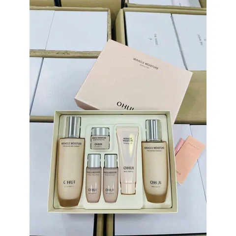 Set 6 món Dưỡng Ẩm Da O HUI Miracle Moisture Special dưỡng da trắng sáng căng bóng